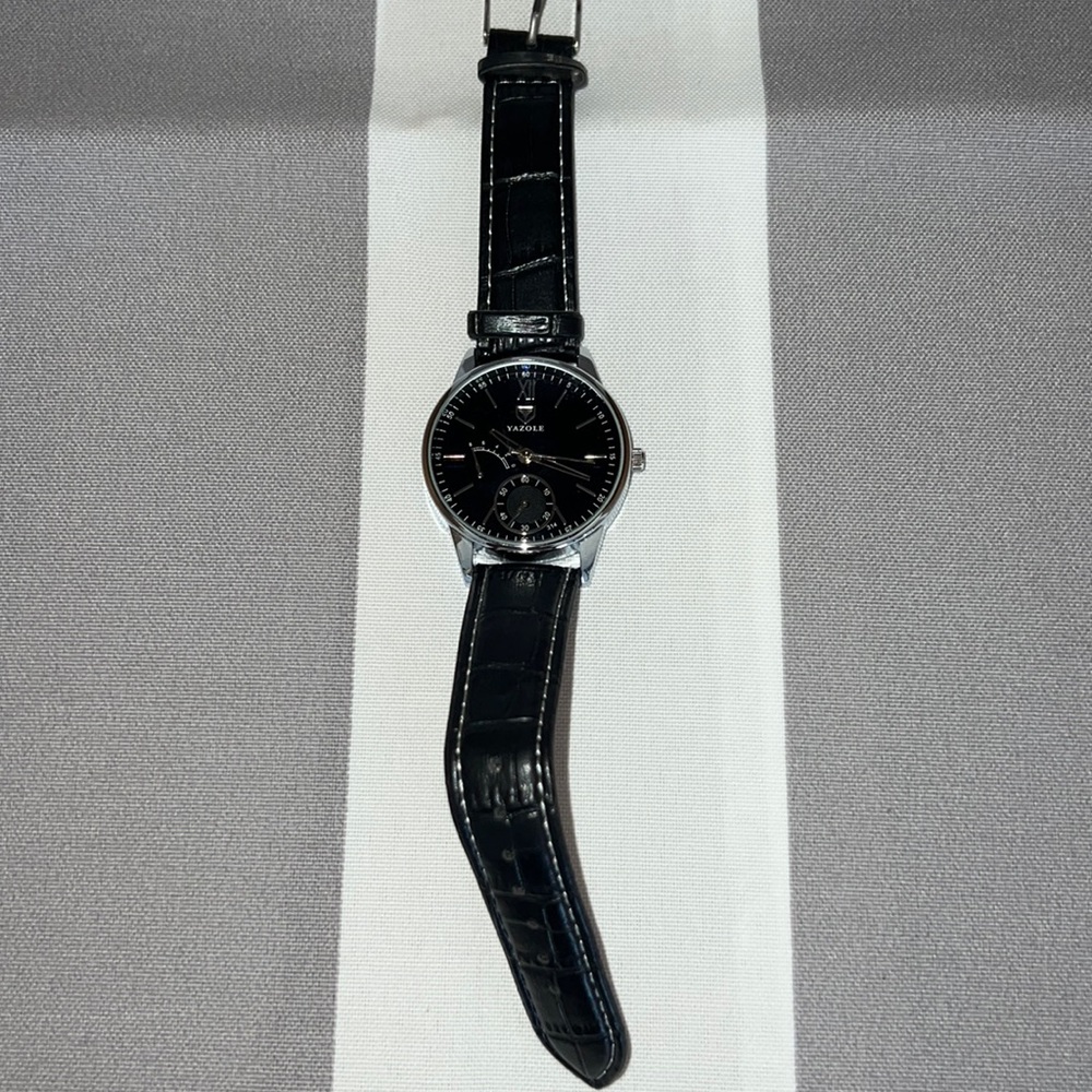 Yazole watch